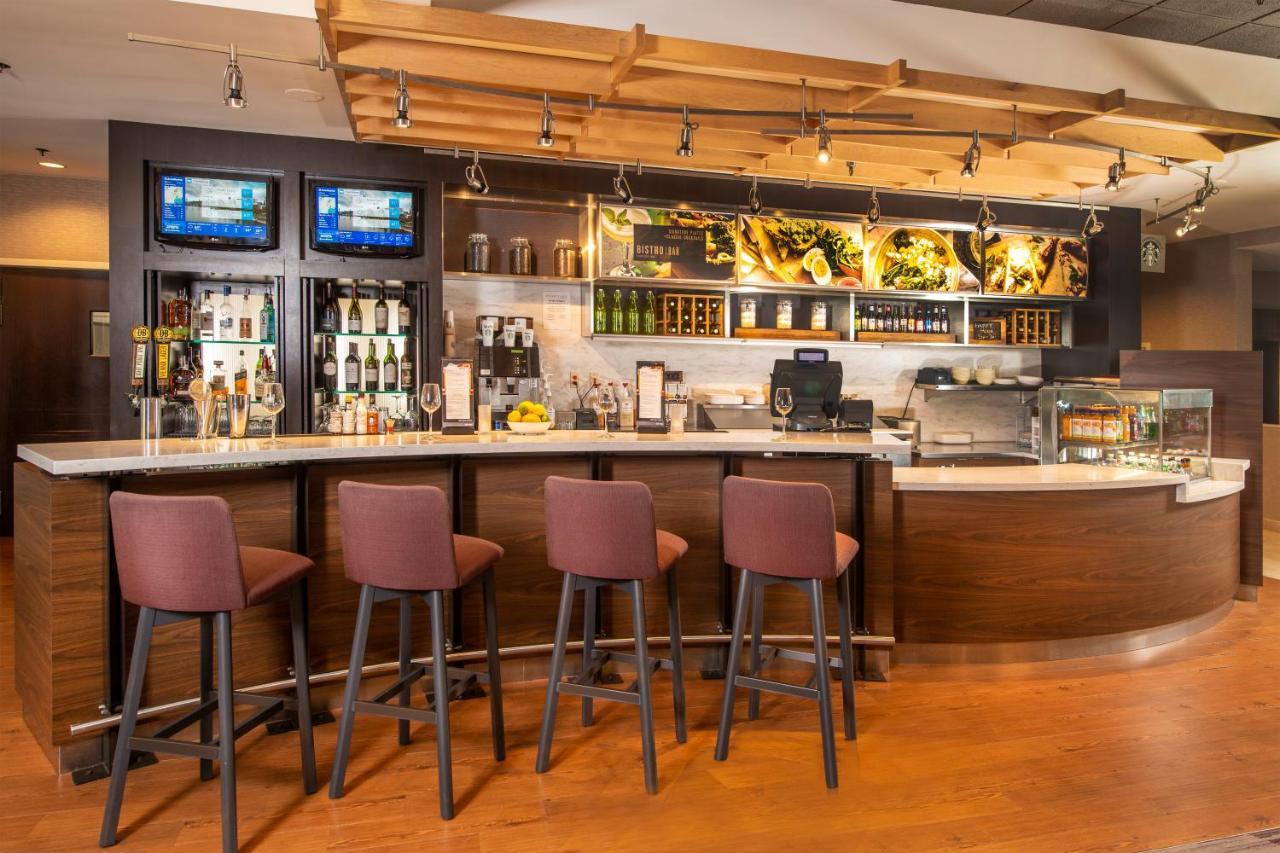 Courtyard By Marriott Dulles Airport Herndon/Reston Exterior photo