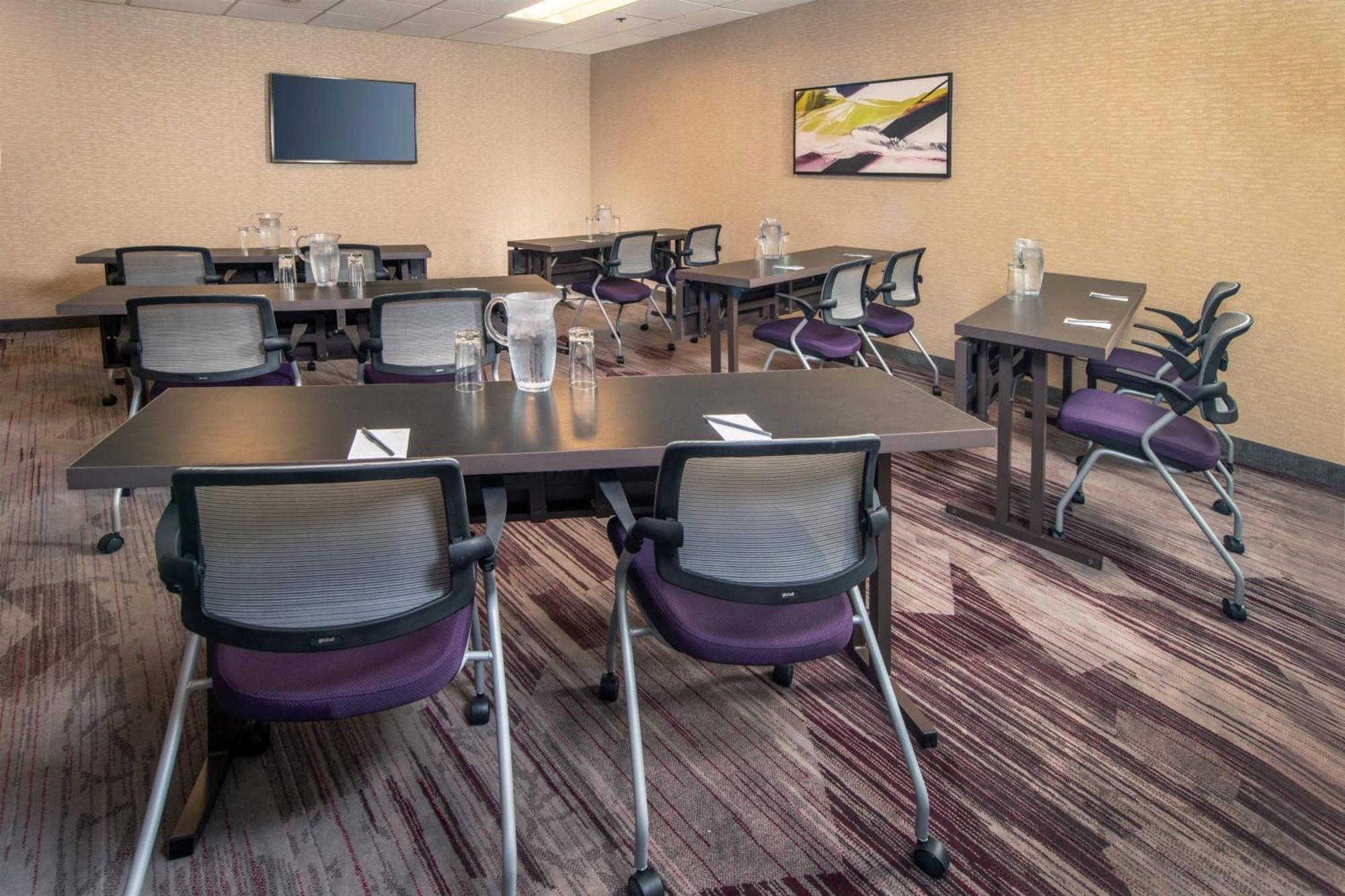Courtyard By Marriott Dulles Airport Herndon/Reston Exterior photo