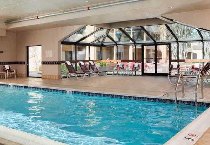 Courtyard By Marriott Dulles Airport Herndon/Reston Exterior photo